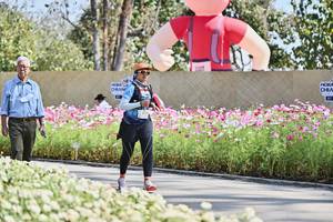 BIB: 
                            <button type="button" onclick="openModal(27802711)" class="btn btn-primary btn-sm float-right btn-popup" data-toggle="modal" data-target=".modal-high-quality">
                        <i class="fas fa-shopping-cart"></i> Add to Cart
                    </button>
                                            <button type="button" onclick="isThisMe(27802711, true)" class="btn btn-success btn-sm float-right btn-popup btn-isme hidden" data-toggle="tooltip" data-placement="bottom" title="นี่คือรูปของคุณใช่ไหม คลิกที่นี่เพื่อเอาเข้าอัลบั้ม">
                        <i class="fas fa-plus"></i> Add to album
                    </button>
                    <button type="button" onclick="isThisMe(27802711, false)" class="btn btn-warning btn-sm float-right btn-popup btn-isnotme hidden">
                        <i class="fas fa-ban"></i> Remove from album
                    </button>